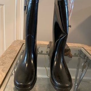 Wedge heel tall rain boot